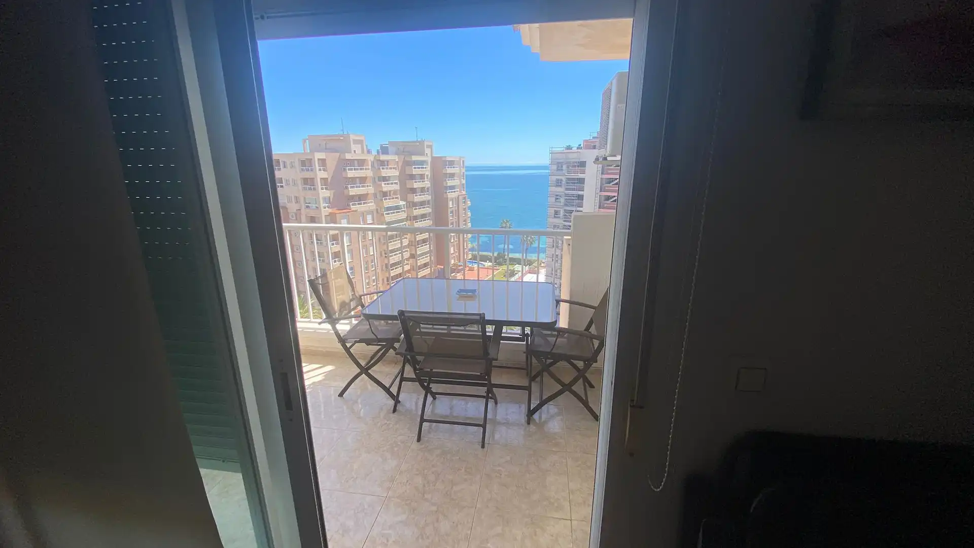 Piso en venta en Gran Vía de la Manga, Km 16, Dos Mares Terraza de Piso en venta en La Manga del Mar Menor con Aire acondicionado, Piscina y Balcón