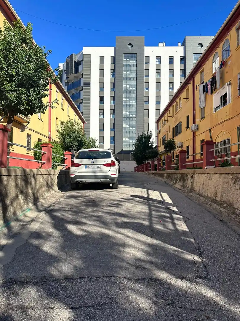 Planta baixa en venda a Avenida Agustín Bálsamo, 12, Bajadilla - Fuente Nueva Aparcament de Planta baixa en venda en Algeciras amb Balcó