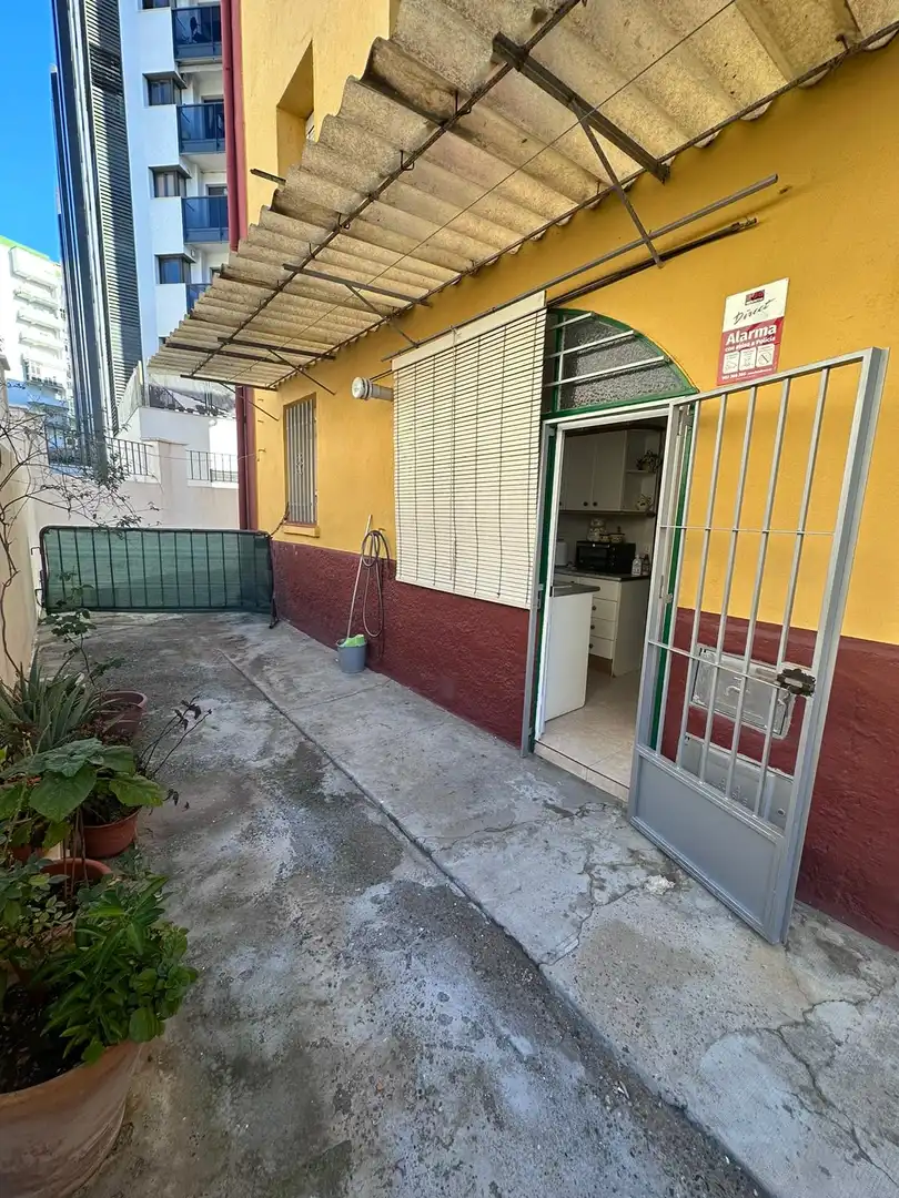Planta baixa en venda a Avenida Agustín Bálsamo, 12, Bajadilla - Fuente Nueva Vista exterior de Planta baixa en venda en Algeciras amb Balcó