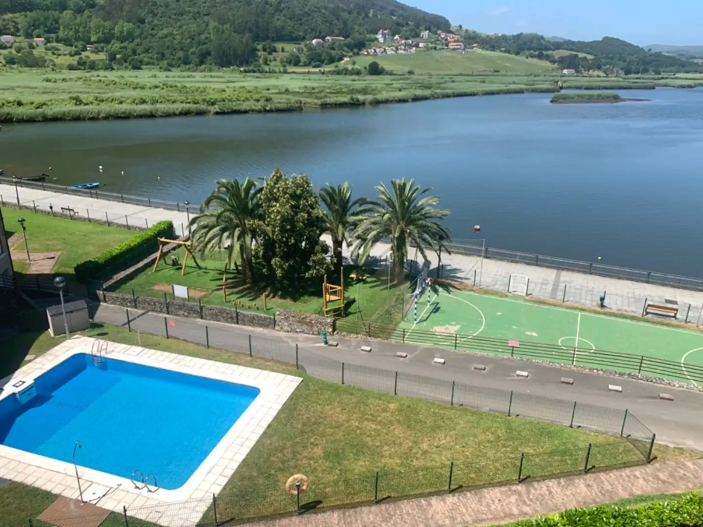 Pis en venda a Calle Espina, 17, Limpias Piscina de Pis en venda en Limpias amb Terrassa i Piscina
