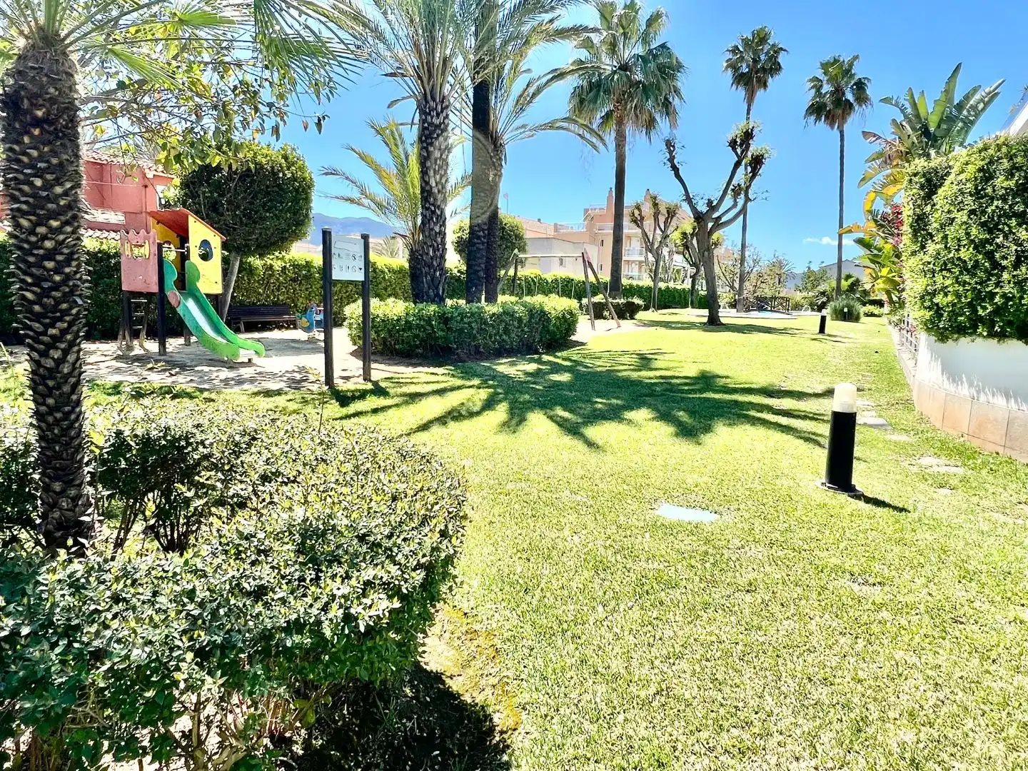 Attic for sale in Carretera de les Marines a Dénia, 51, Les Bassetes - El Marjal Garden of Attic for sale in Dénia with Air Conditioner, Heating and Private garden