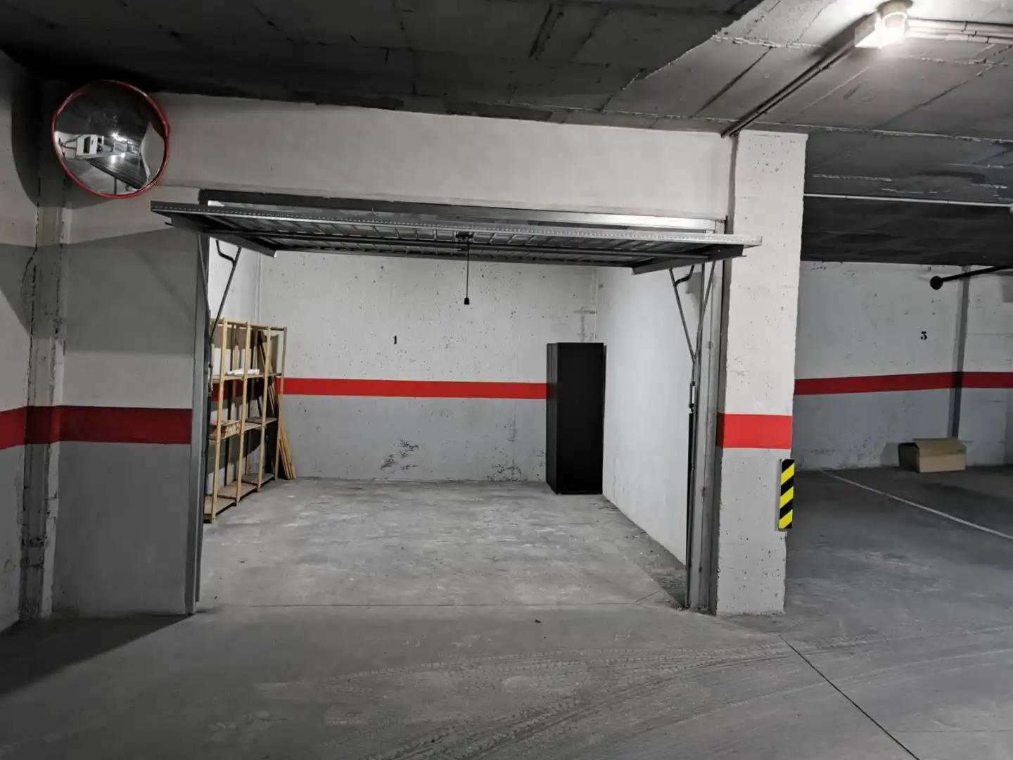 Garatge en venda a Calle Francisco de Quevedo, 1, Plaza Castelar - Mercado Central Aparcament de Garatge en venda en Elda