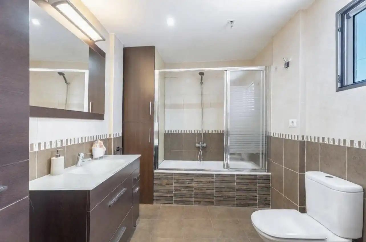 Flat for sale in Carrer Sant Vicent, 19, Centro Bathroom of Flat for sale in Burriana / Borriana with Air Conditioner