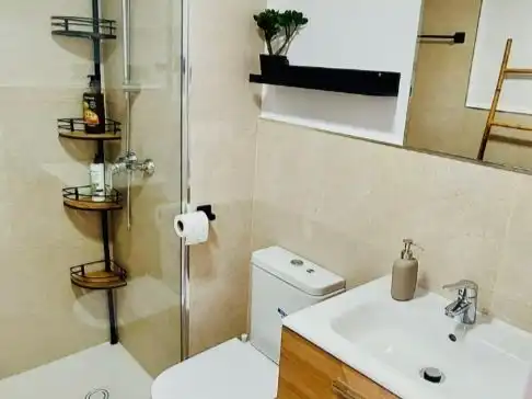 Flat for rent in Calle Maxorata, 2, Corralejo Bathroom of Flat for rent in La Oliva with Terrace, Swimming Pool and Furnished