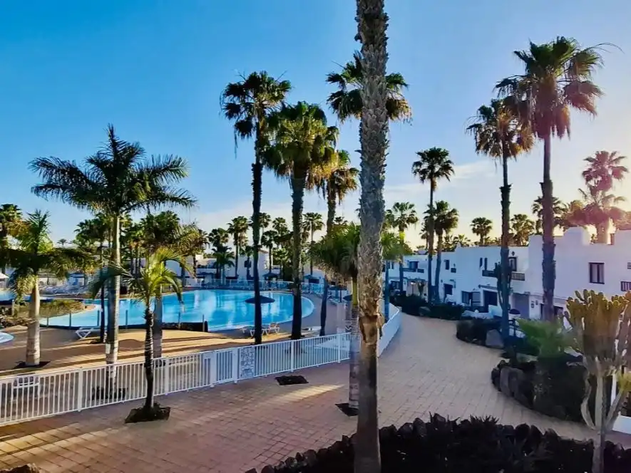Flat for rent in Calle Maxorata, 2, Corralejo Exterior view of Flat for rent in La Oliva with Terrace, Swimming Pool and Furnished