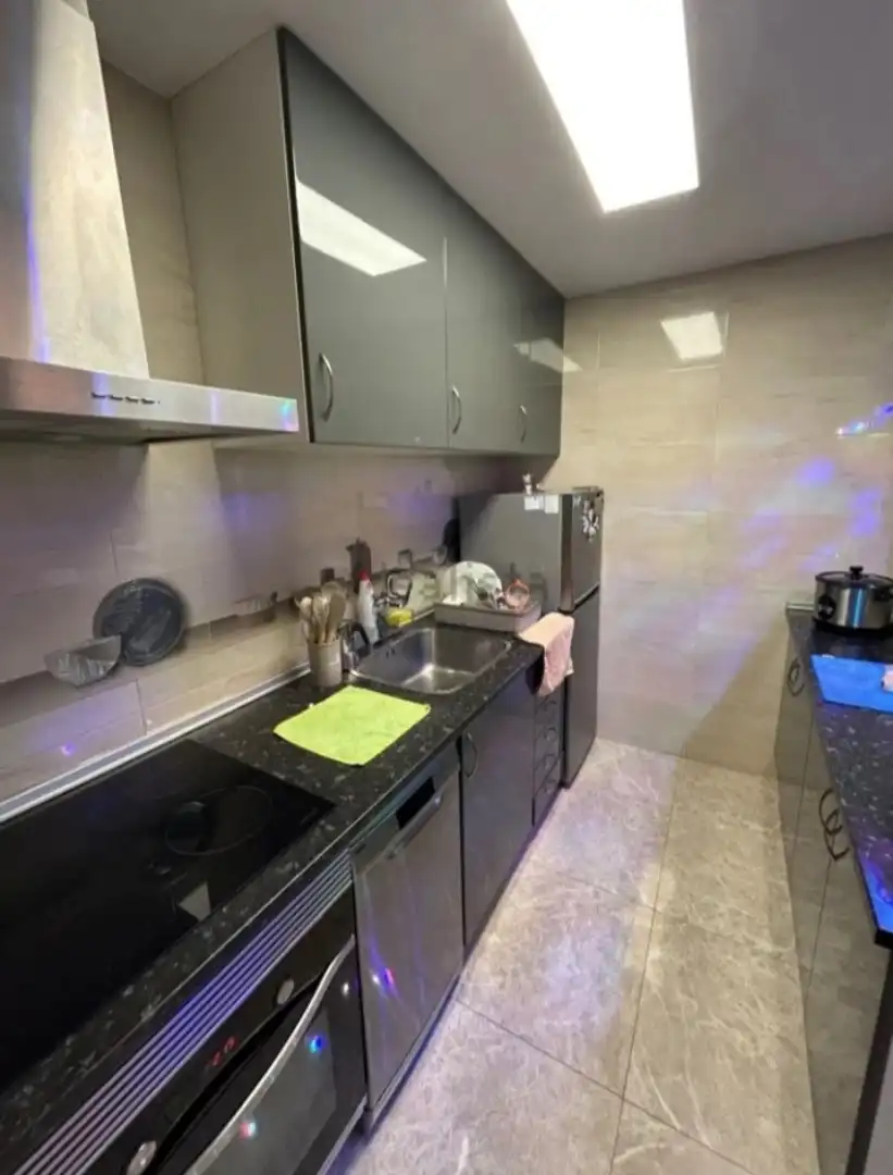 Küche von Wohnung zum Verkauf in Gandia mit Klimaanlage, Terrasse und Balkon