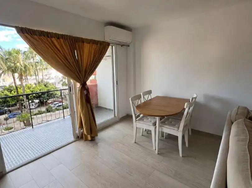 Piso en venta en Avenida de Paris, 7, Montañar - El Arenal Comedor de Piso en venta en Jávea / Xàbia con Balcón