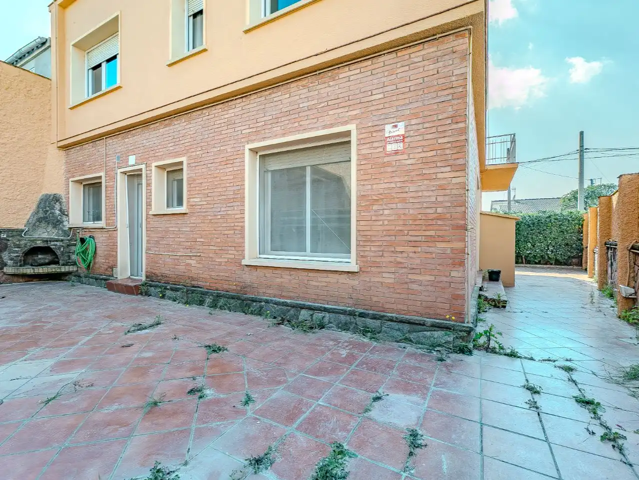 Wohnung zum Verkauf in Avinguda Antoni Gaudí, 50, Centre Außenansicht von Wohnung zum Verkauf in Sant Quirze del Vallès mit Terrasse, Schwimmbad und Balkon