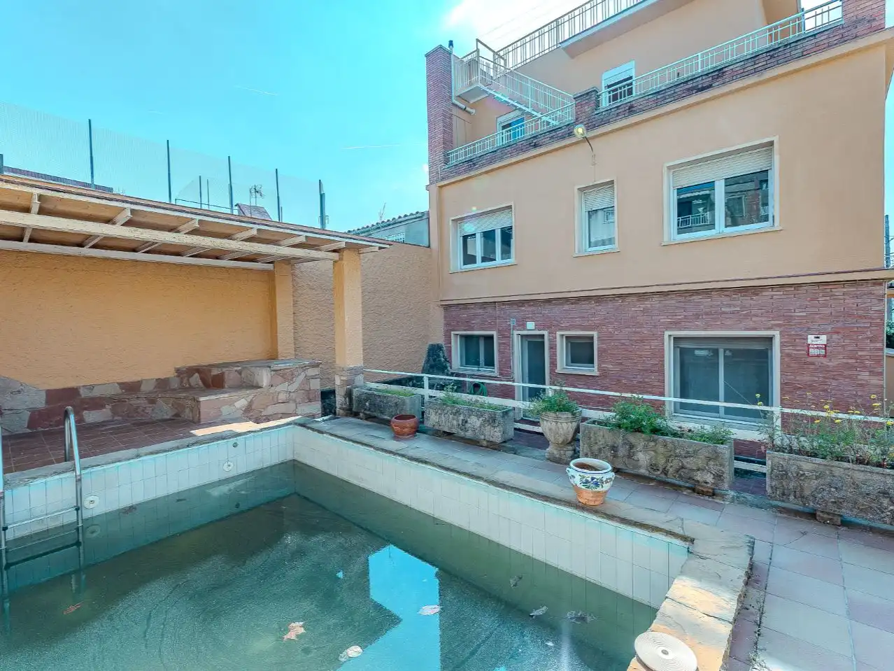 Wohnung zum Verkauf in Avinguda Antoni Gaudí, 50, Centre Schwimmbecken von Wohnung zum Verkauf in Sant Quirze del Vallès mit Terrasse, Schwimmbad und Balkon
