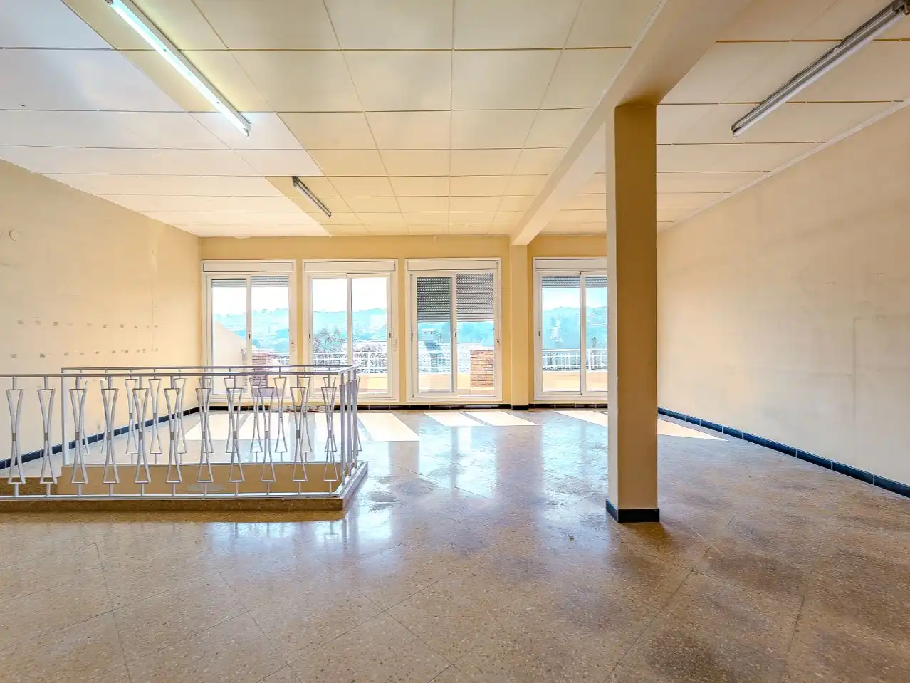 Wohnung zum Verkauf in Avinguda Antoni Gaudí, 50, Centre Wohnung zum Verkauf in Sant Quirze del Vallès mit Terrasse, Schwimmbad und Balkon