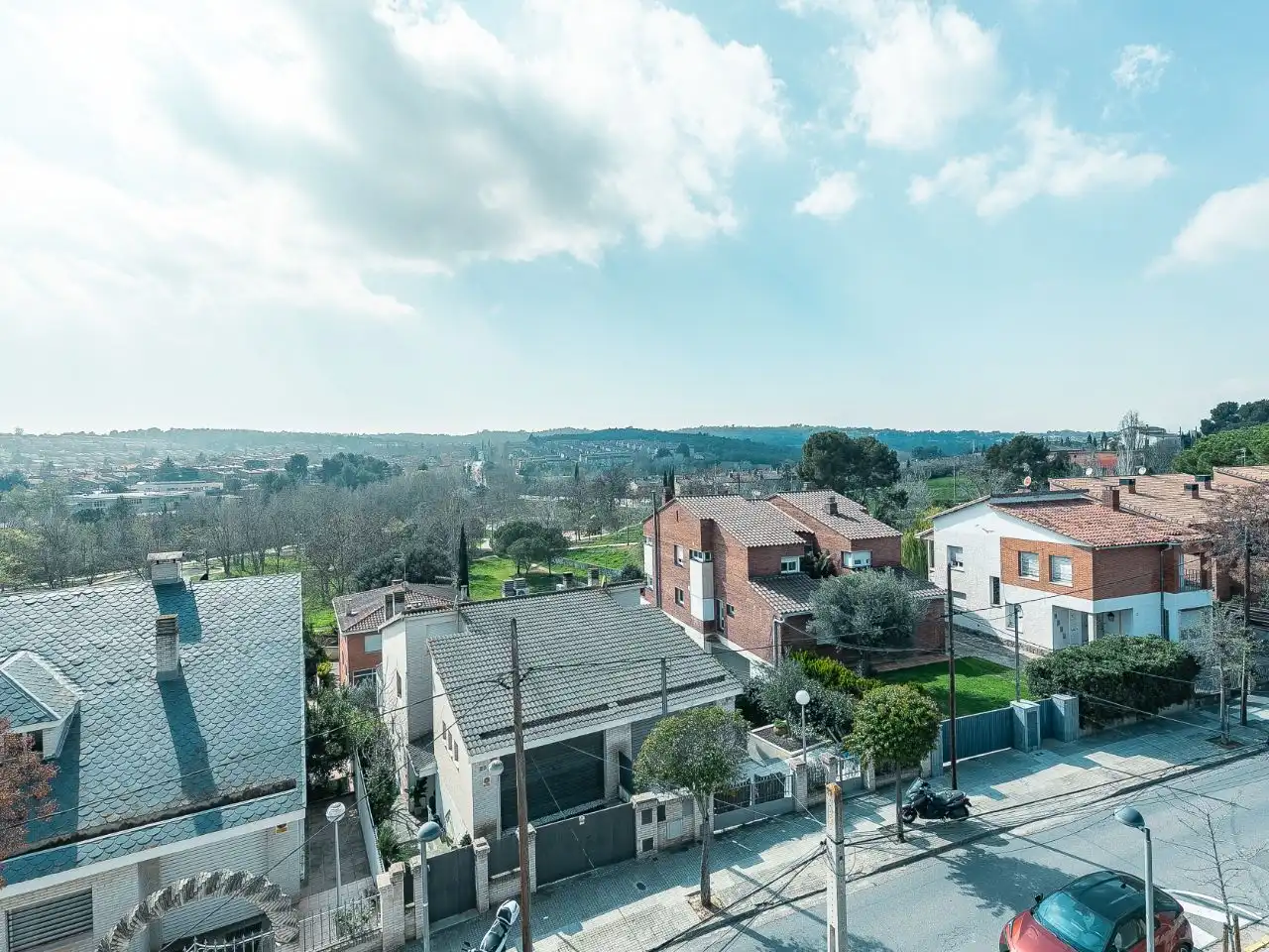 Wohnung zum Verkauf in Avinguda Antoni Gaudí, 50, Centre Außenansicht von Wohnung zum Verkauf in Sant Quirze del Vallès mit Terrasse, Schwimmbad und Balkon