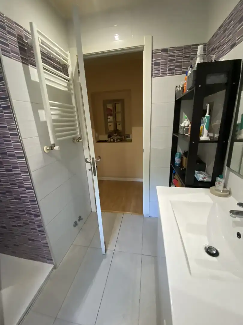 Badezimmer von Wohnung zum Verkauf in Madrid mit Klimaanlage, Heizung und Möbliert