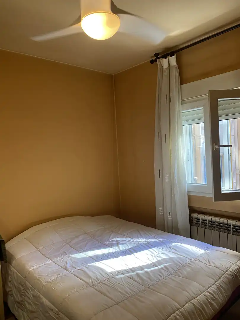 Schlafzimmer von Wohnung zum Verkauf in Madrid mit Klimaanlage, Heizung und Möbliert
