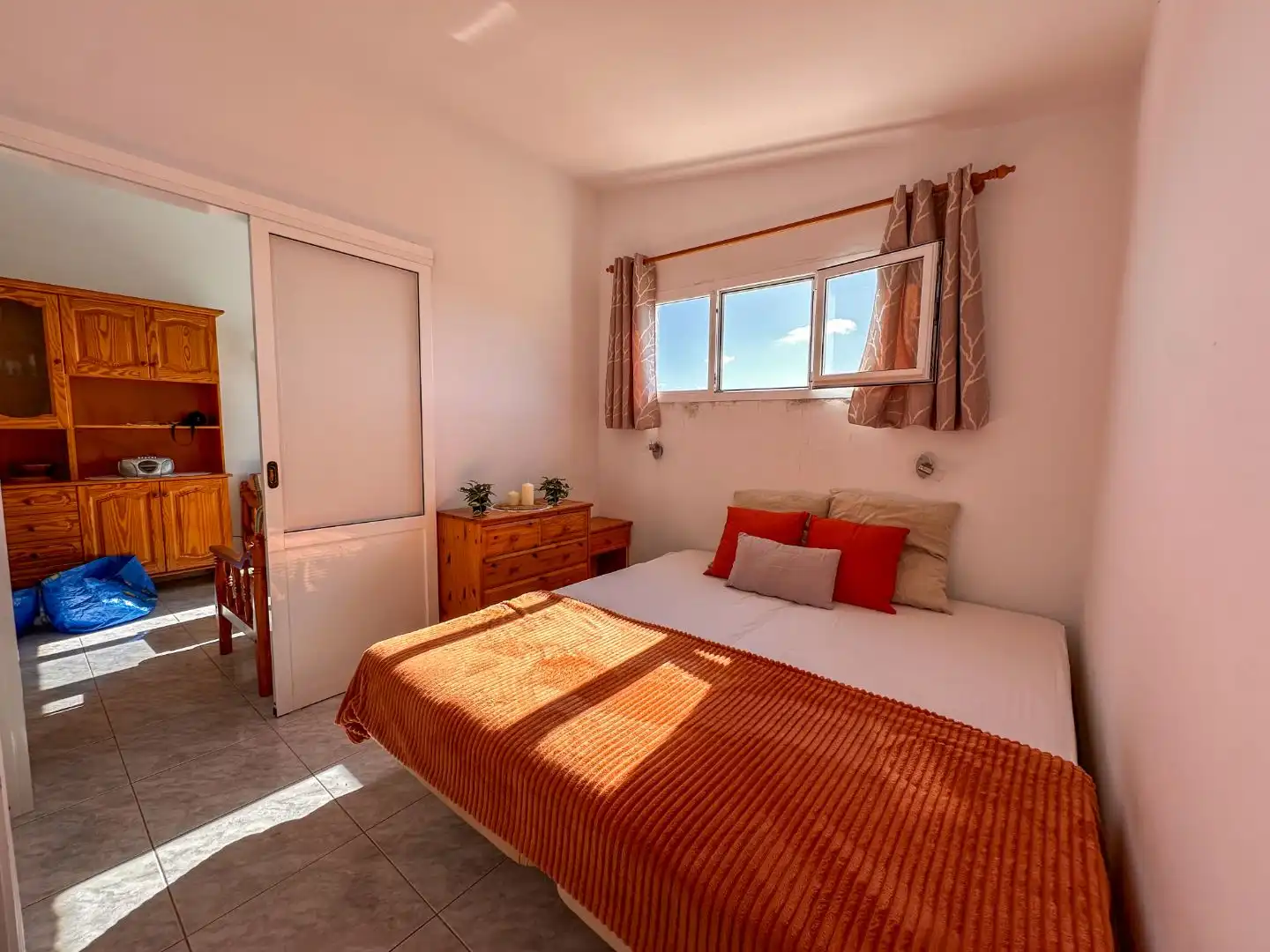 Flat for sale in Avenida los Guaires, 36, Arguineguín Bedroom of Flat for sale in Mogán with Terrace, Swimming Pool and Furnished