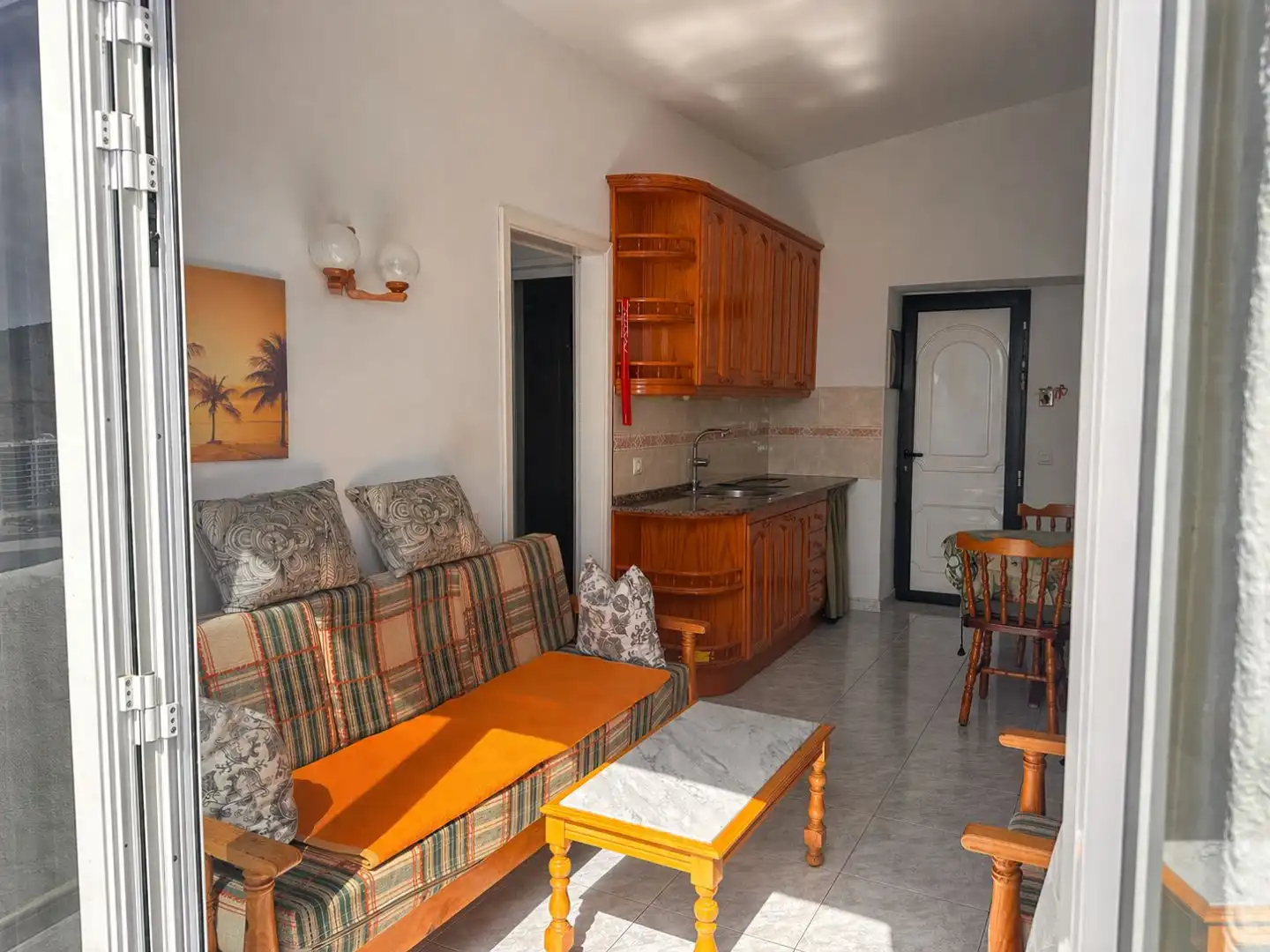Flat for sale in Avenida los Guaires, 36, Arguineguín Living room of Flat for sale in Mogán with Terrace, Swimming Pool and Furnished
