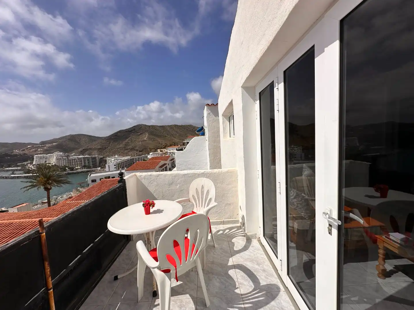 Flat for sale in Avenida los Guaires, 36, Arguineguín Terrace of Flat for sale in Mogán with Terrace, Swimming Pool and Furnished