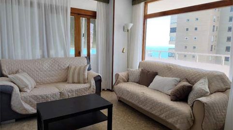 Foto 4 de Piso de alquiler en Playamar - Benyamina, Torremolinos