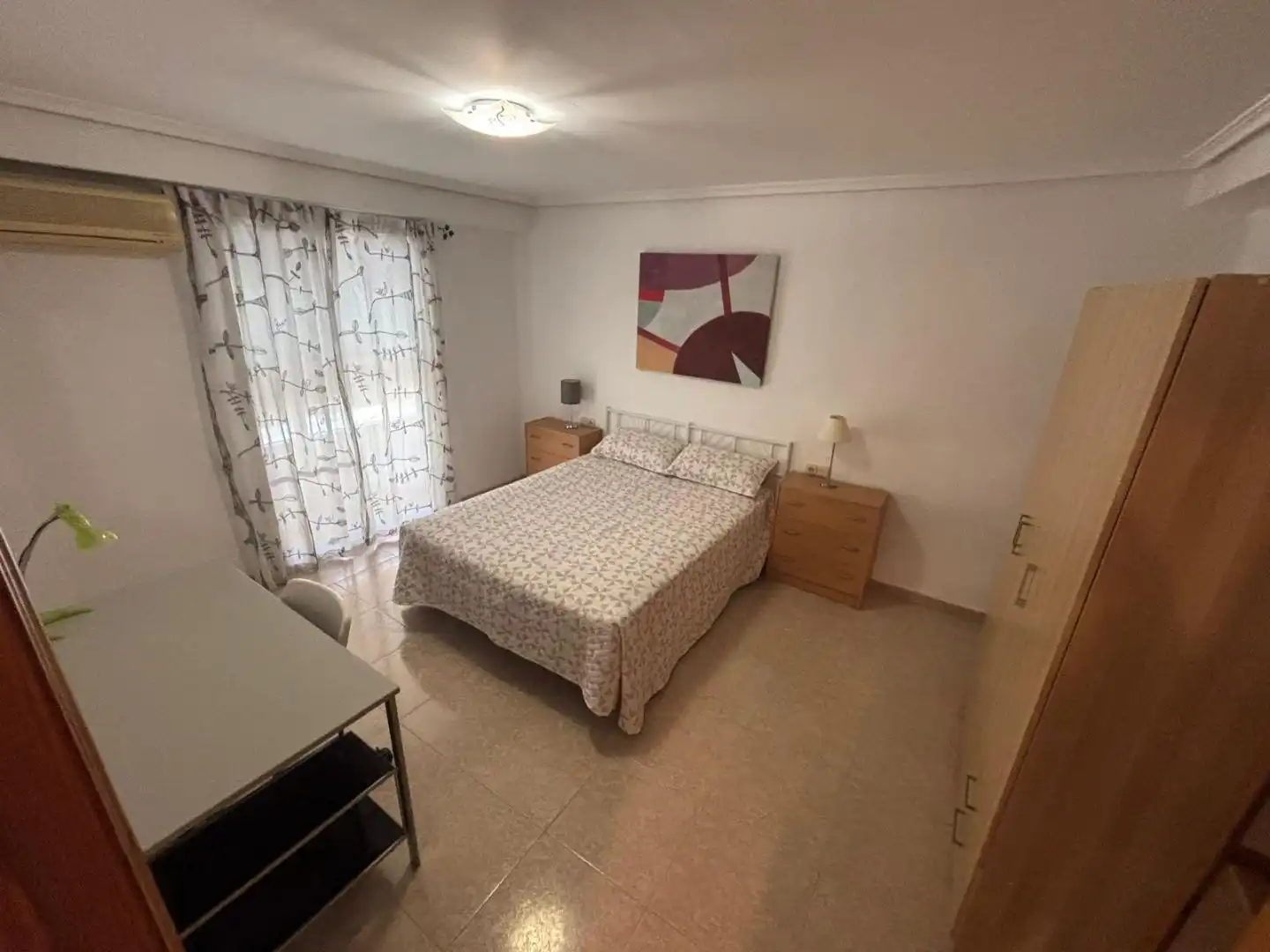 Piso de alquiler en Carrer del Mestre Giner, 10, El Castell Habitación de Piso de alquiler en Burjassot con Aire acondicionado, Calefacción y Amueblado