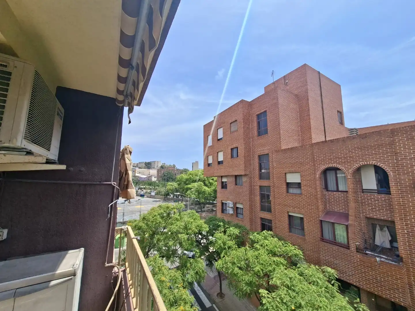 Wohnung zum Verkauf in Calle Cuenca, 1b, Barrio de San Blas Außenansicht von Wohnung zum Verkauf in Alicante / Alacant mit Klimaanlage und Balkon
