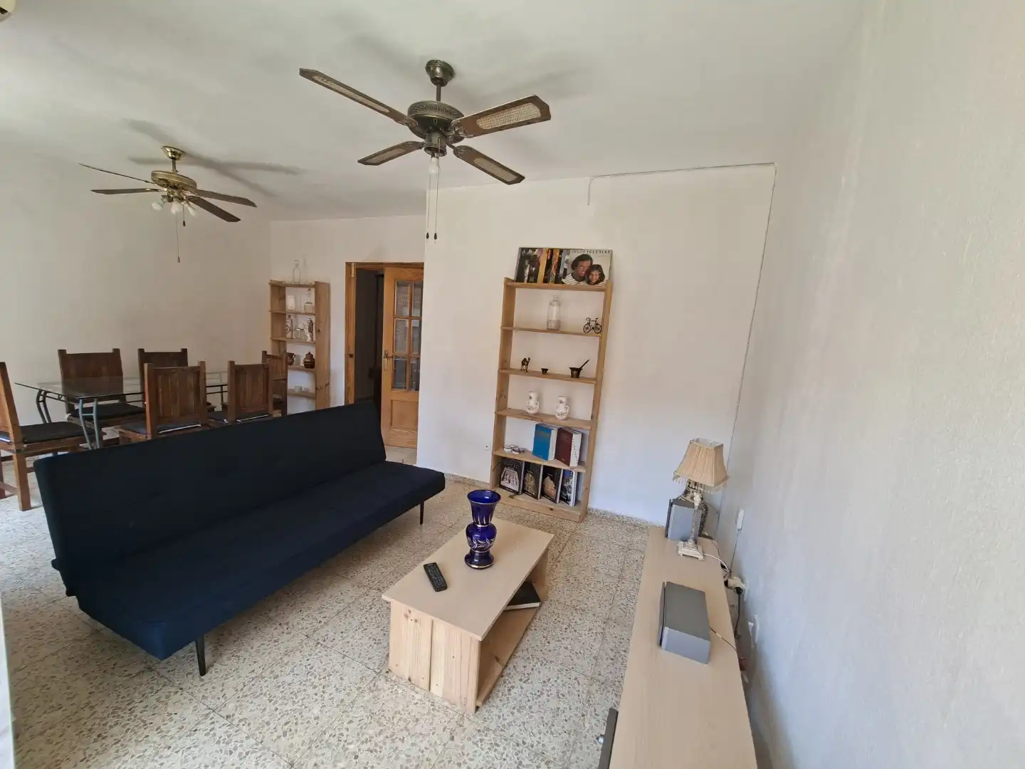 Wohnung zum Verkauf in Calle Cuenca, 1b, Barrio de San Blas Wohnzimmer von Wohnung zum Verkauf in Alicante / Alacant mit Klimaanlage und Balkon