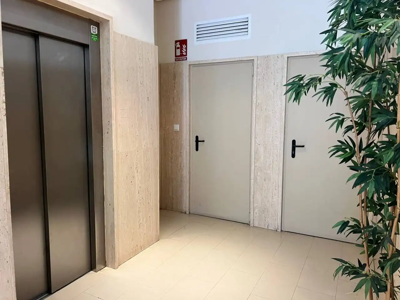 Pis en venda a Calle Santa Bárbara, 2, Barrio del Centro Pis en venda en Alicante / Alacant amb Aire condicionat i Balcó