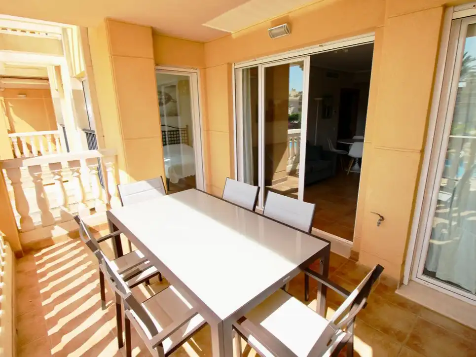 Wohnung zur Miete in Carretera de les Marines a Dénia, El Palmar - Los Molinos Terrasse von Wohnung zur Miete in Dénia mit Klimaanlage, Heizung und Privatgarten