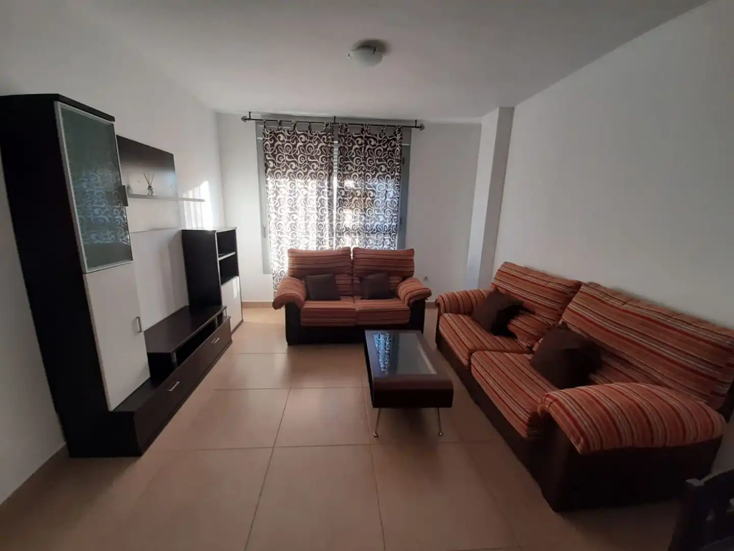 Piso en venta en Calle de Paco León, 5, Cañero