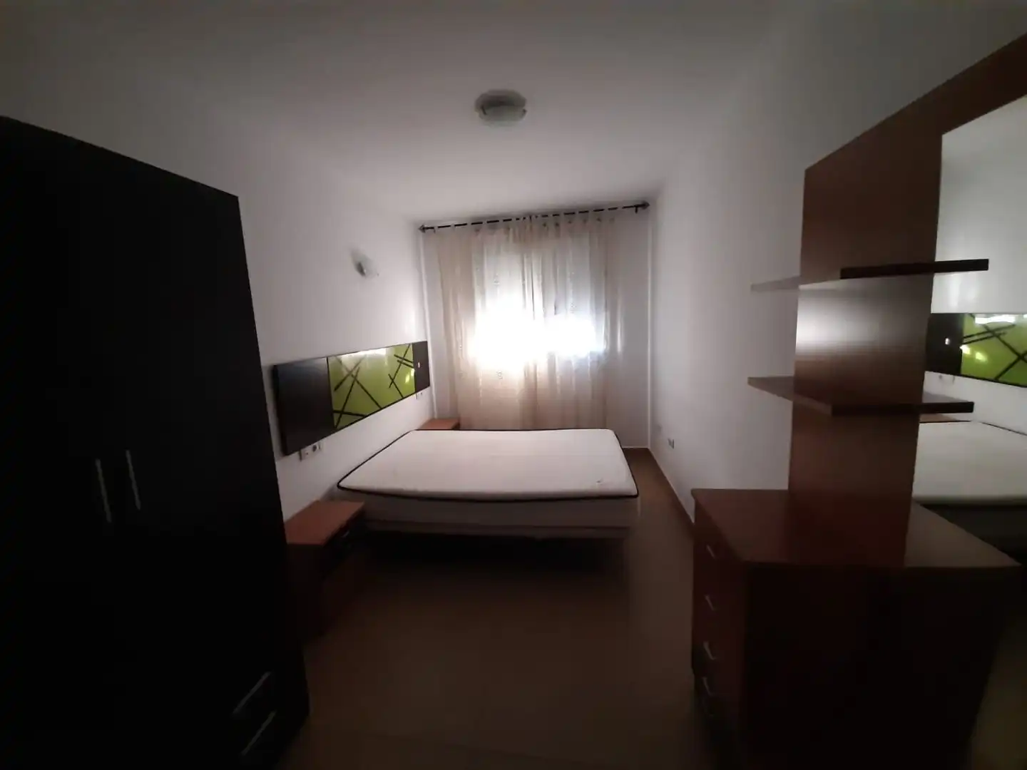 Piso en venta en Calle de Paco León, 5, Cañero