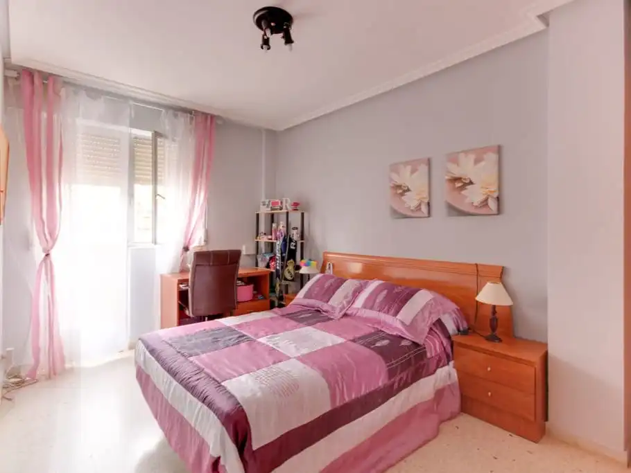 Room in Calle Alfareros, 4, Barrio Blanco Room in Calle Alfareros, 4, Barrio Blanco