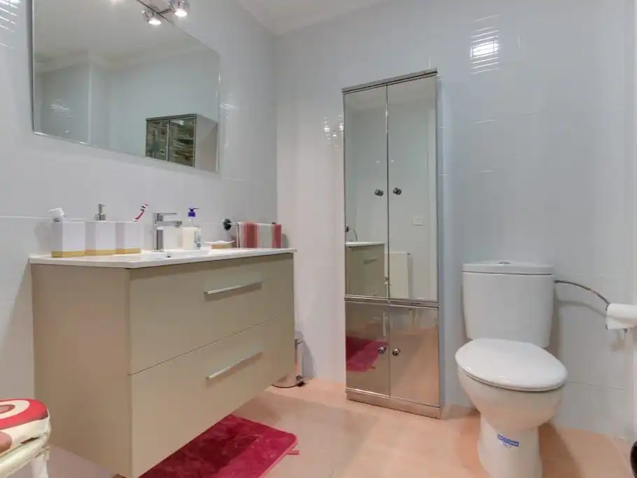 Room in Calle Alfareros, 4, Barrio Blanco Room in Calle Alfareros, 4, Barrio Blanco