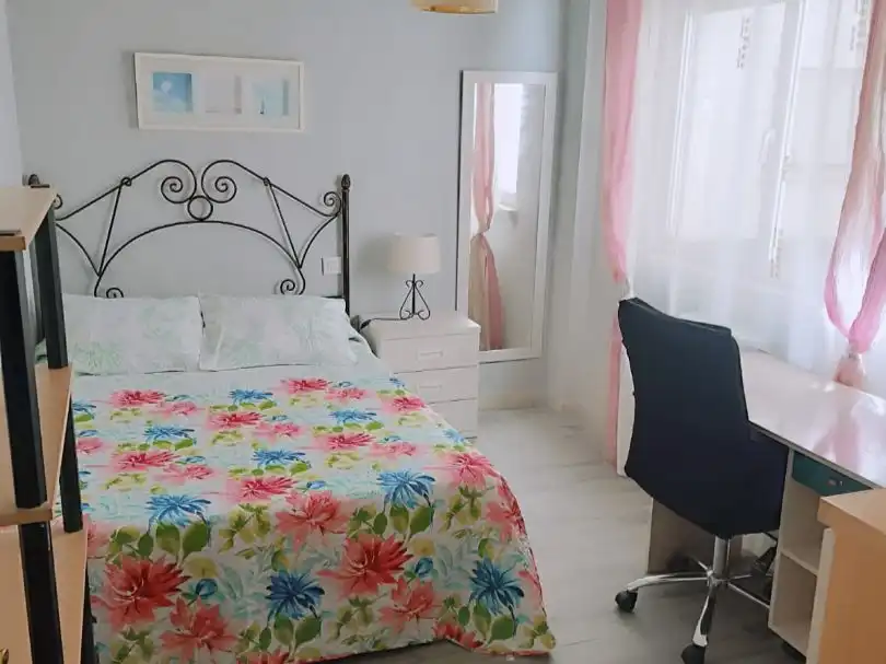 Room in Calle Alfareros, 4, Barrio Blanco Room in Calle Alfareros, 4, Barrio Blanco