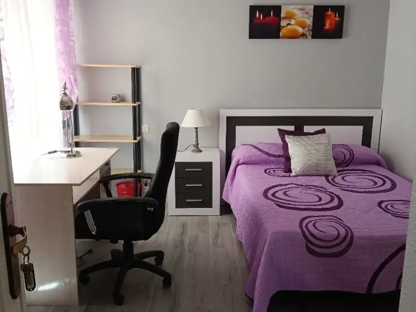 Room in Calle Alfareros, 4, Barrio Blanco Room in Calle Alfareros, 4, Barrio Blanco
