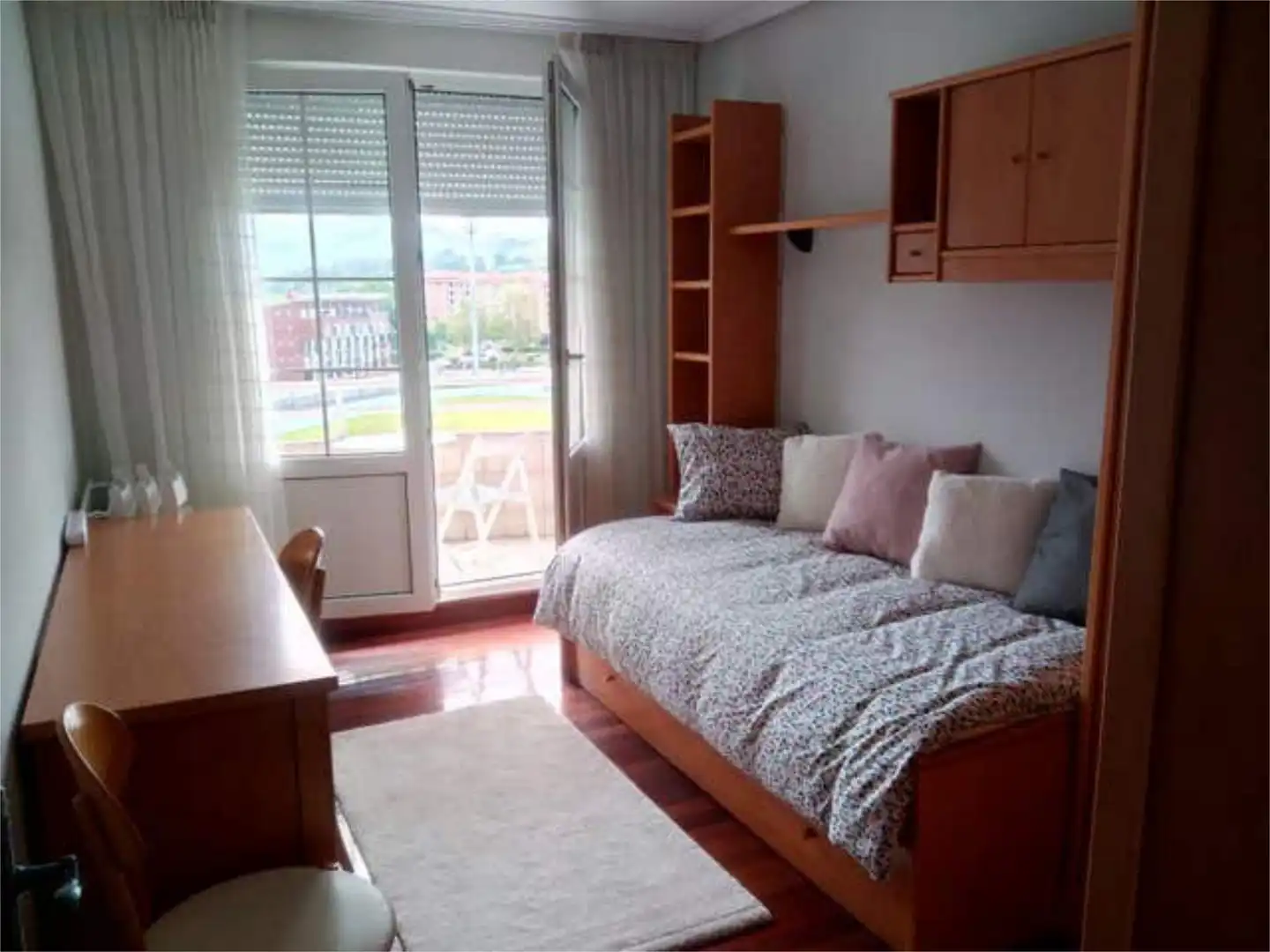 Piso de alquiler en Cotolino Habitación de Piso de alquiler en Castro-Urdiales con Calefacción, Jardín privado y Terraza