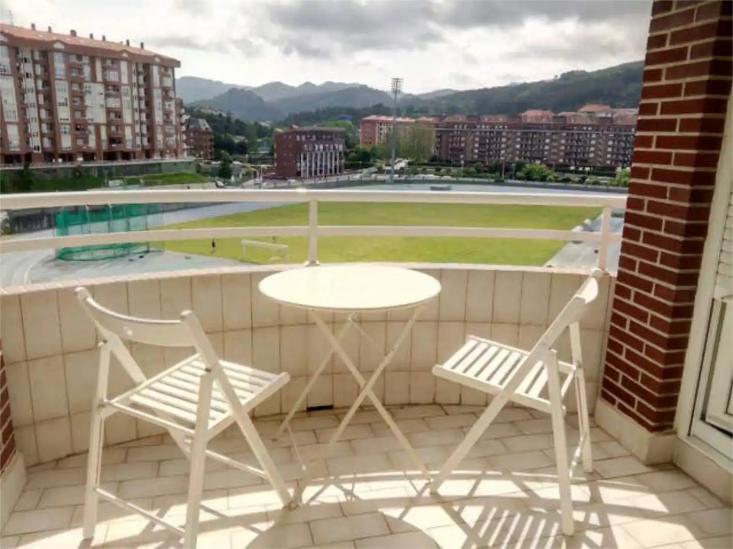 Piso de alquiler en Cotolino Terraza de Piso de alquiler en Castro-Urdiales con Calefacción, Jardín privado y Terraza