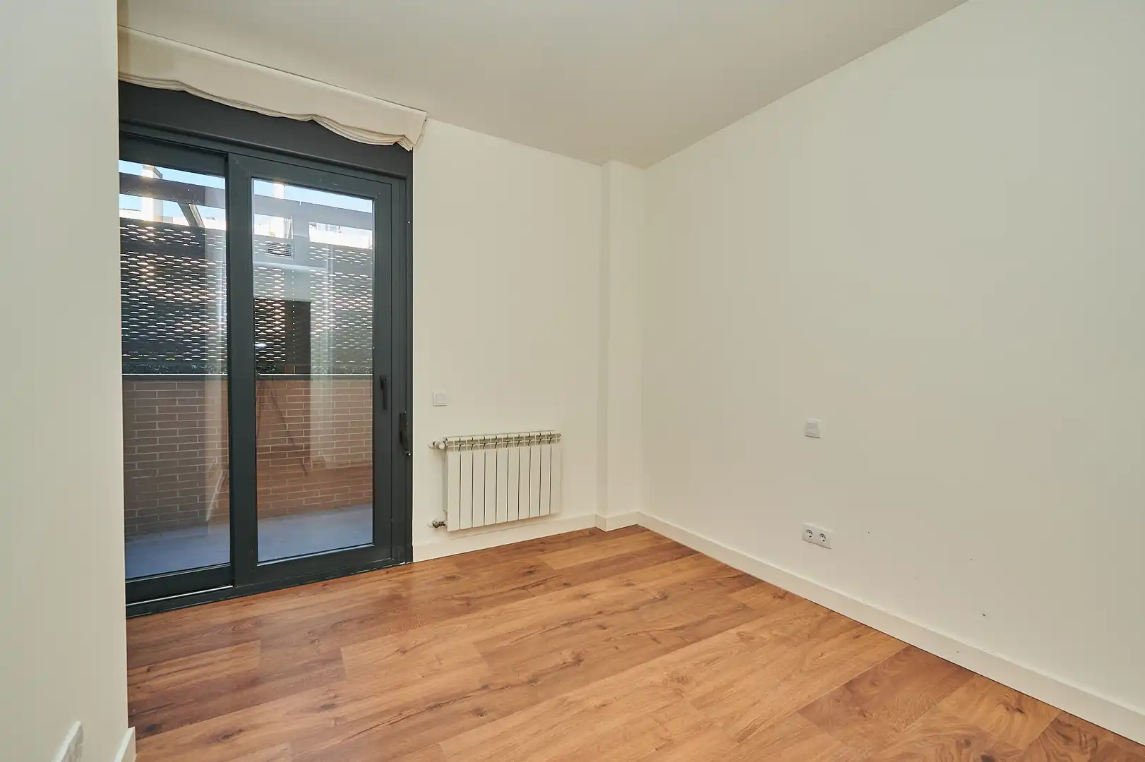 Piso en venta en Calle de Luis Martinez Feduchi, 40h, Encinar de los Reyes Terraza de Piso en venta en La Moraleja con Aire acondicionado, Terraza y Piscina
