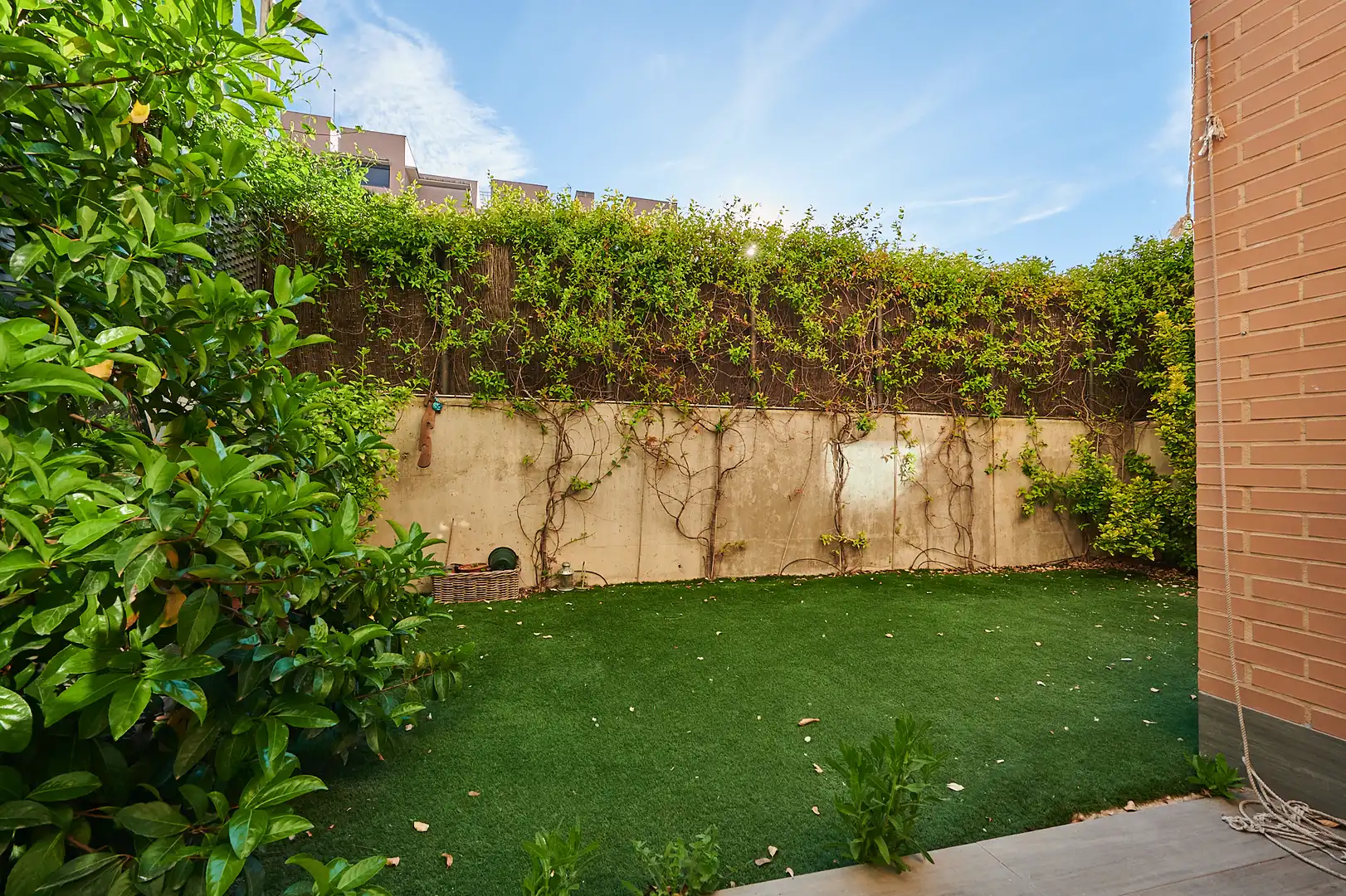 Piso en venta en Calle de Luis Martinez Feduchi, 40h, Encinar de los Reyes Jardín de Piso en venta en La Moraleja con Aire acondicionado, Terraza y Piscina