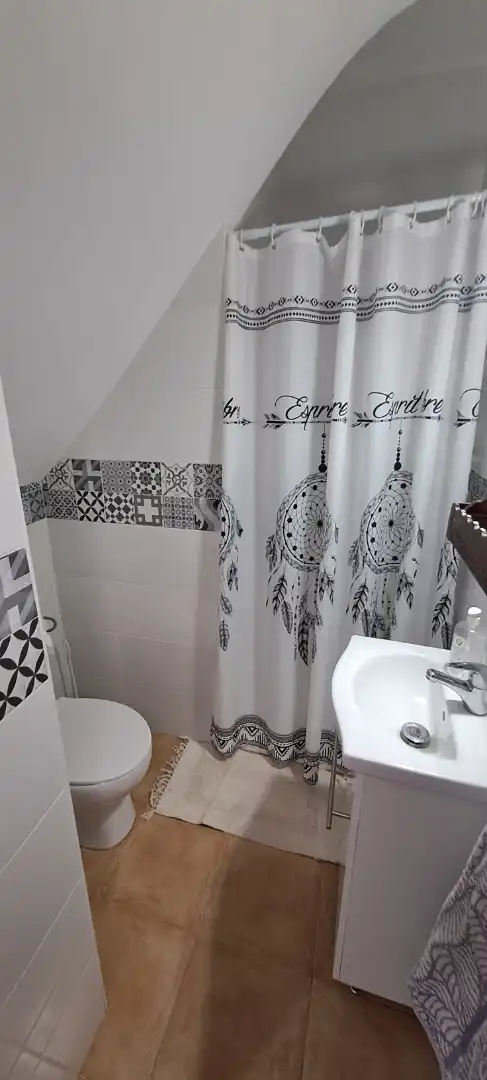 Casa adosada en venta en Calle Fuente, 24, Puebla de Don Fadrique Baño de Casa adosada en venta en Puebla de Don Fadrique con Amueblado, Horno y Lavadora