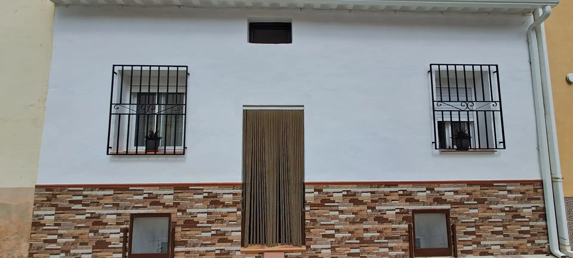 Casa adosada en venta en Calle Fuente, 24, Puebla de Don Fadrique Vista exterior de Casa adosada en venta en Puebla de Don Fadrique con Amueblado, Horno y Lavadora