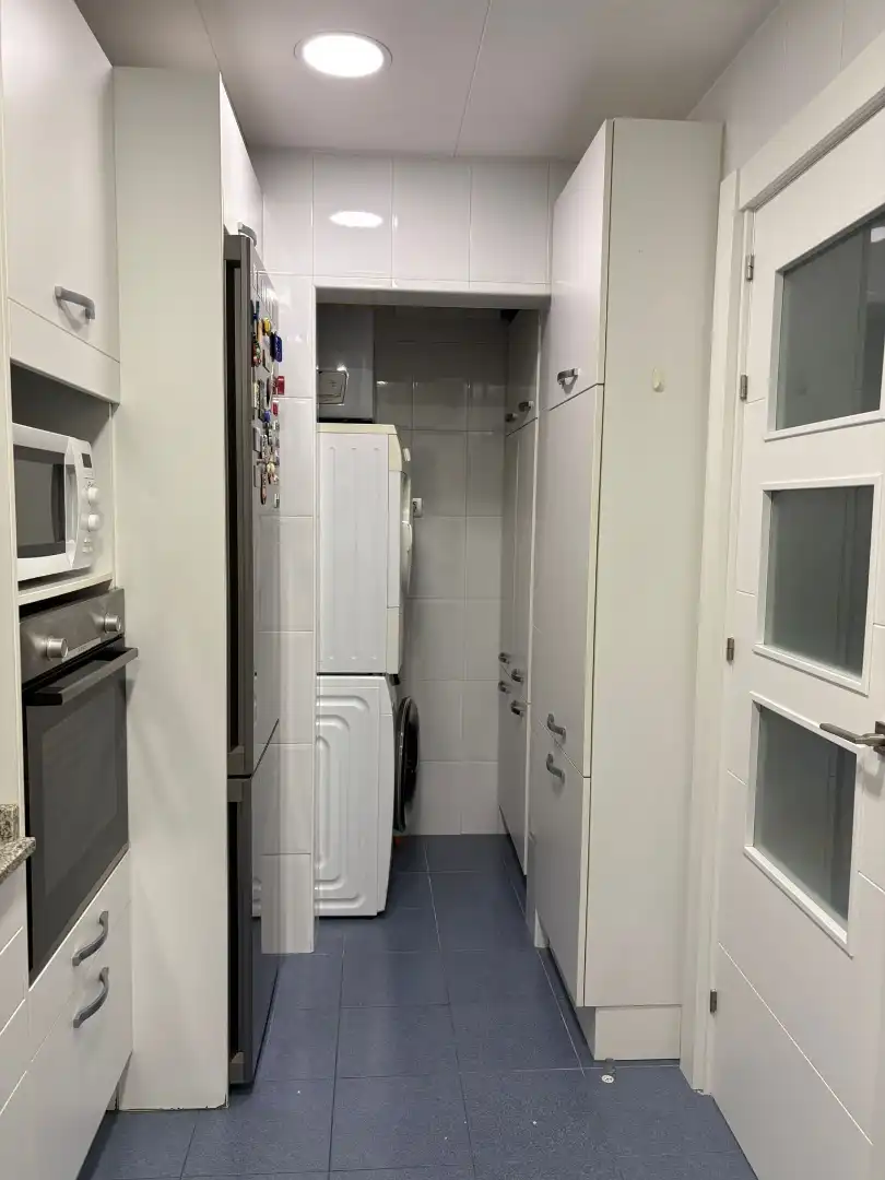 Piso en venta en Carrer de Gandesa, 6, Barri de les Corts Cocina de Piso en venta en Barcelona con Aire acondicionado, Calefacción y Jardín privado