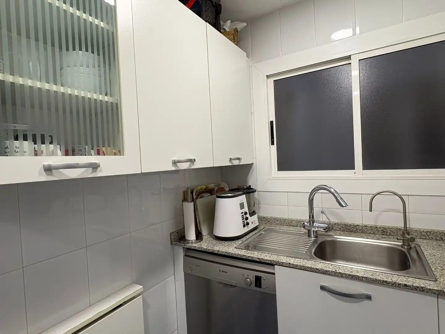 Piso en venta en Carrer de Gandesa, 6, Barri de les Corts Cocina de Piso en venta en Barcelona con Aire acondicionado, Calefacción y Jardín privado