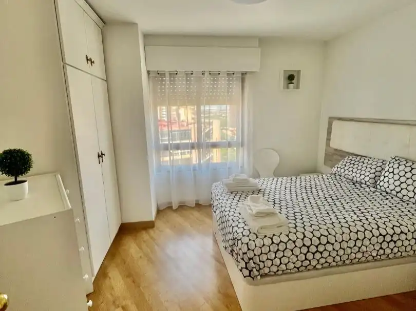 Piso de alquiler en Calle Pedro Ferrándiz, 4, Cabo de las Huertas Habitación de Piso de alquiler en Alicante / Alacant con Aire acondicionado, Calefacción y Parquet