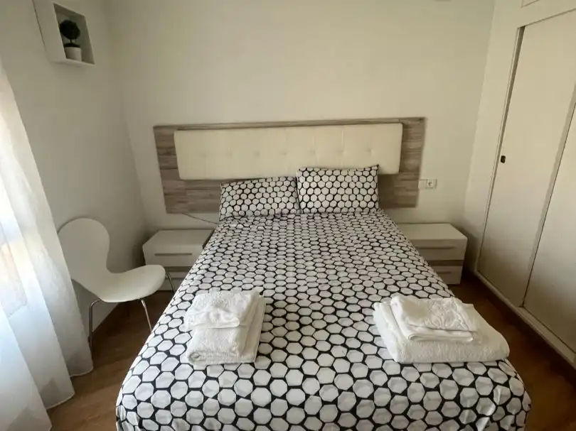 Piso de alquiler en Calle Pedro Ferrándiz, 4, Cabo de las Huertas Habitación de Piso de alquiler en Alicante / Alacant con Aire acondicionado, Calefacción y Parquet