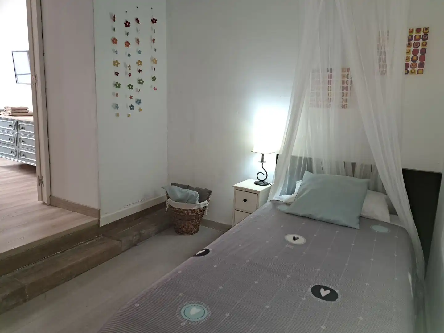 Casa adosada en venta en Carrer del Ferro, 36, Aiora Habitación de Casa adosada en venta en Valencia con Aire acondicionado, Parquet y Terraza