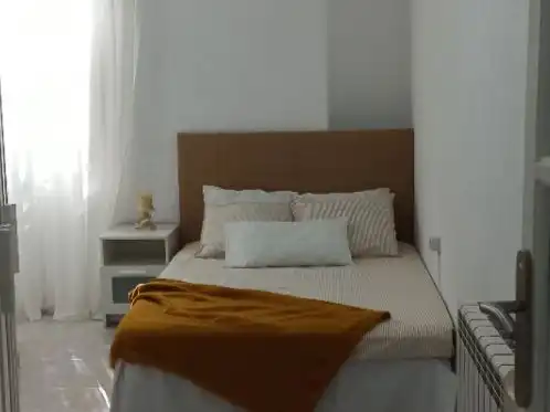 Flat for rent in Carrer d' Alexandre VI, 1, Russafa Bedroom of Flat for rent in Valencia with Air Conditioner, Heating and Terrace