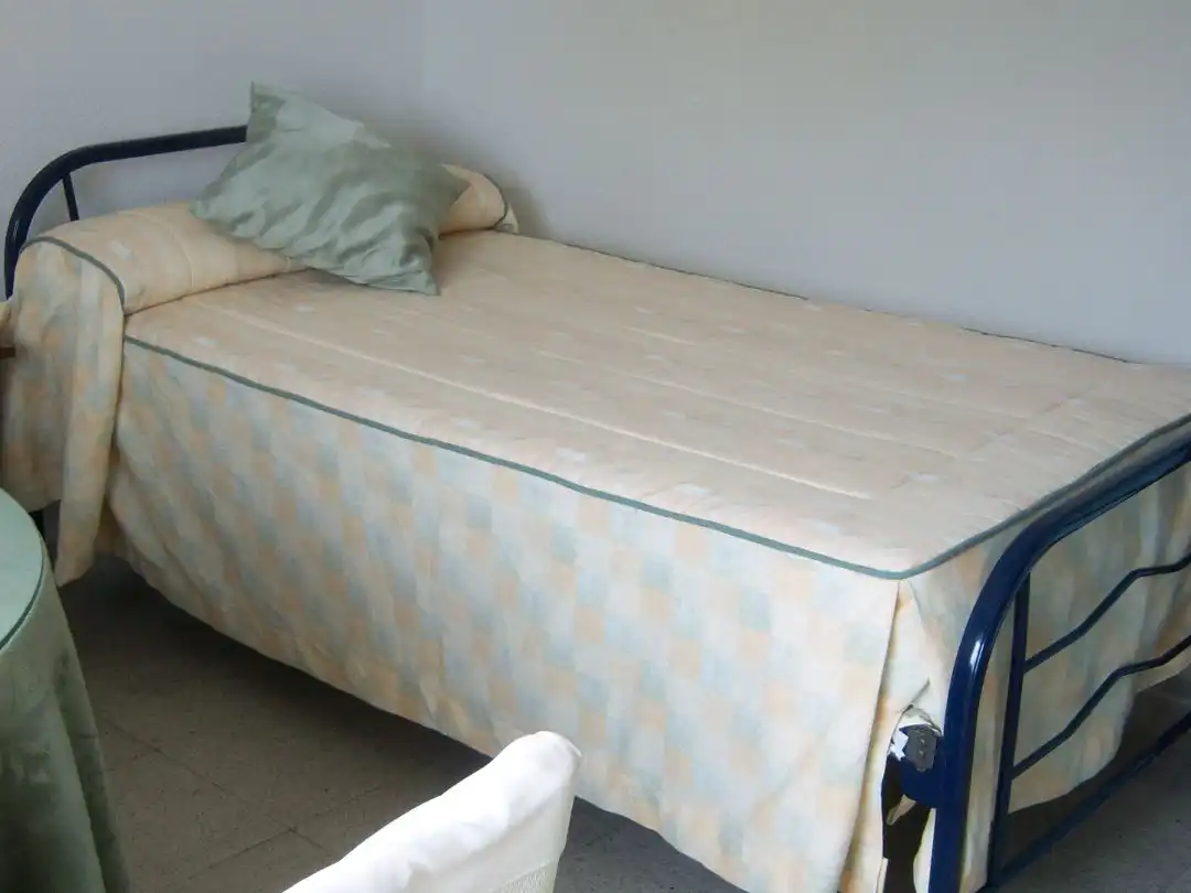 Piso de alquiler en Avenida Menéndez Pidal, 3, Vista Alegre - Parque Cruz Conde Habitación de Piso de alquiler en Córdoba con Terraza, Amueblado y Parking comunitario