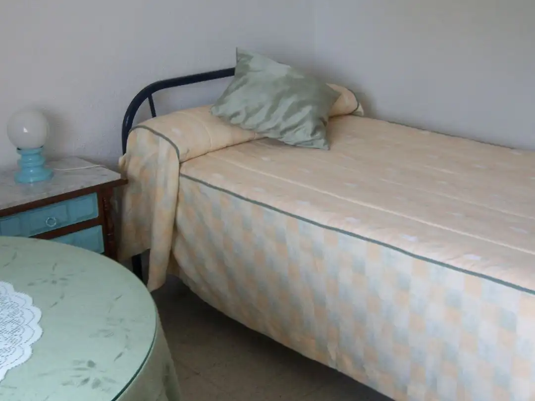 Piso de alquiler en Avenida Menéndez Pidal, 3, Vista Alegre - Parque Cruz Conde Habitación de Piso de alquiler en Córdoba con Terraza, Amueblado y Parking comunitario