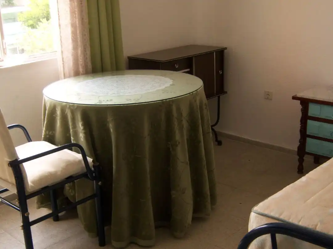 Piso de alquiler en Avenida Menéndez Pidal, 3, Vista Alegre - Parque Cruz Conde Comedor de Piso de alquiler en Córdoba con Terraza, Amueblado y Parking comunitario