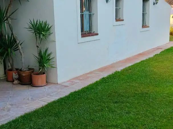 Garten von Wohnungen zum Verkauf in Bormujos mit Klimaanlage, Heizung und Privatgarten