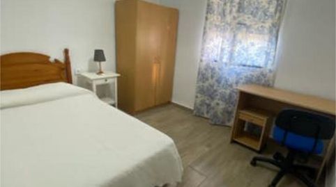 Piso de alquiler en Santa Marina, Badajoz Capital - imagen 5 Foto 5 de Piso de alquiler en Santa Marina, Badajoz Capital