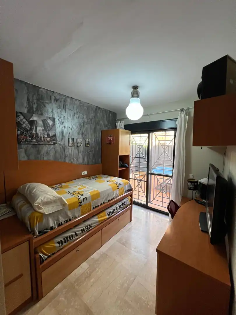 Flat for rent in Calle Sillares, 8, Almayate Bedroom of Flat for rent in Vélez-Málaga with Air Conditioner, Heating and Private garden